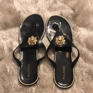 EUC Aldo flip flops